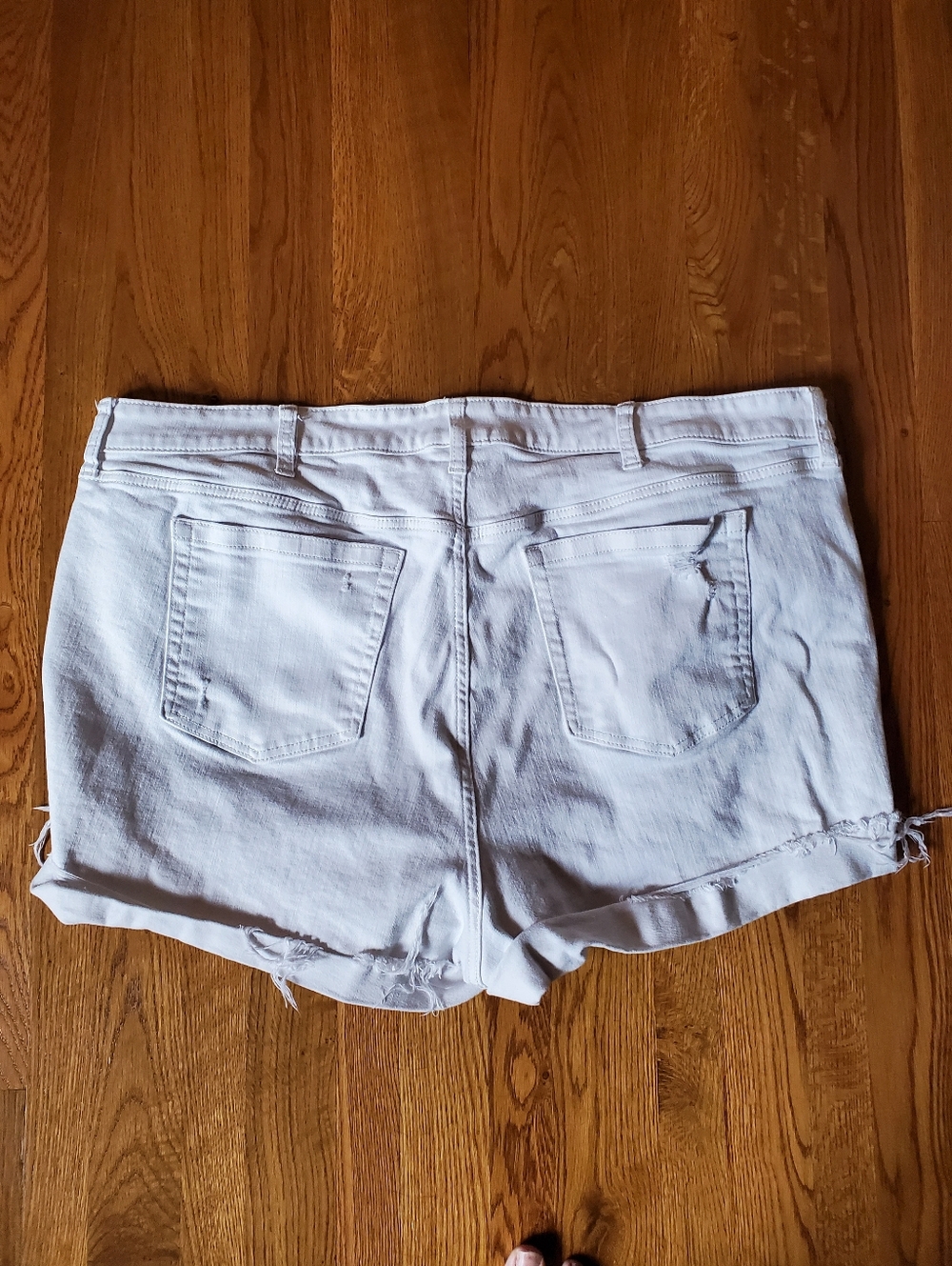 Torrid White Distressed Button-Front Denim Shorts. Size: 24. - Picture 2 of 6